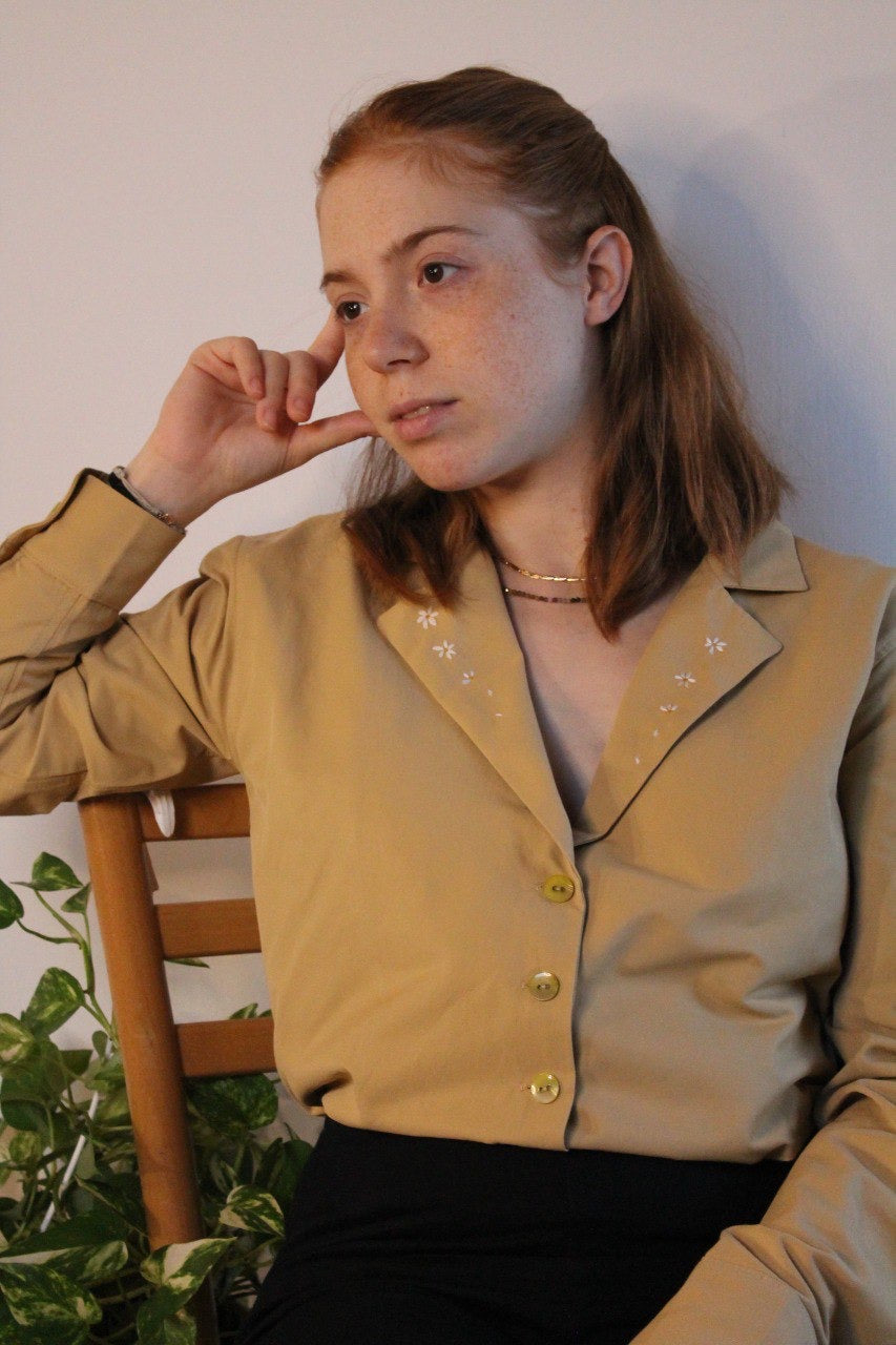 Camicia Artigianale Ricamata a Mano – Taglia Unica