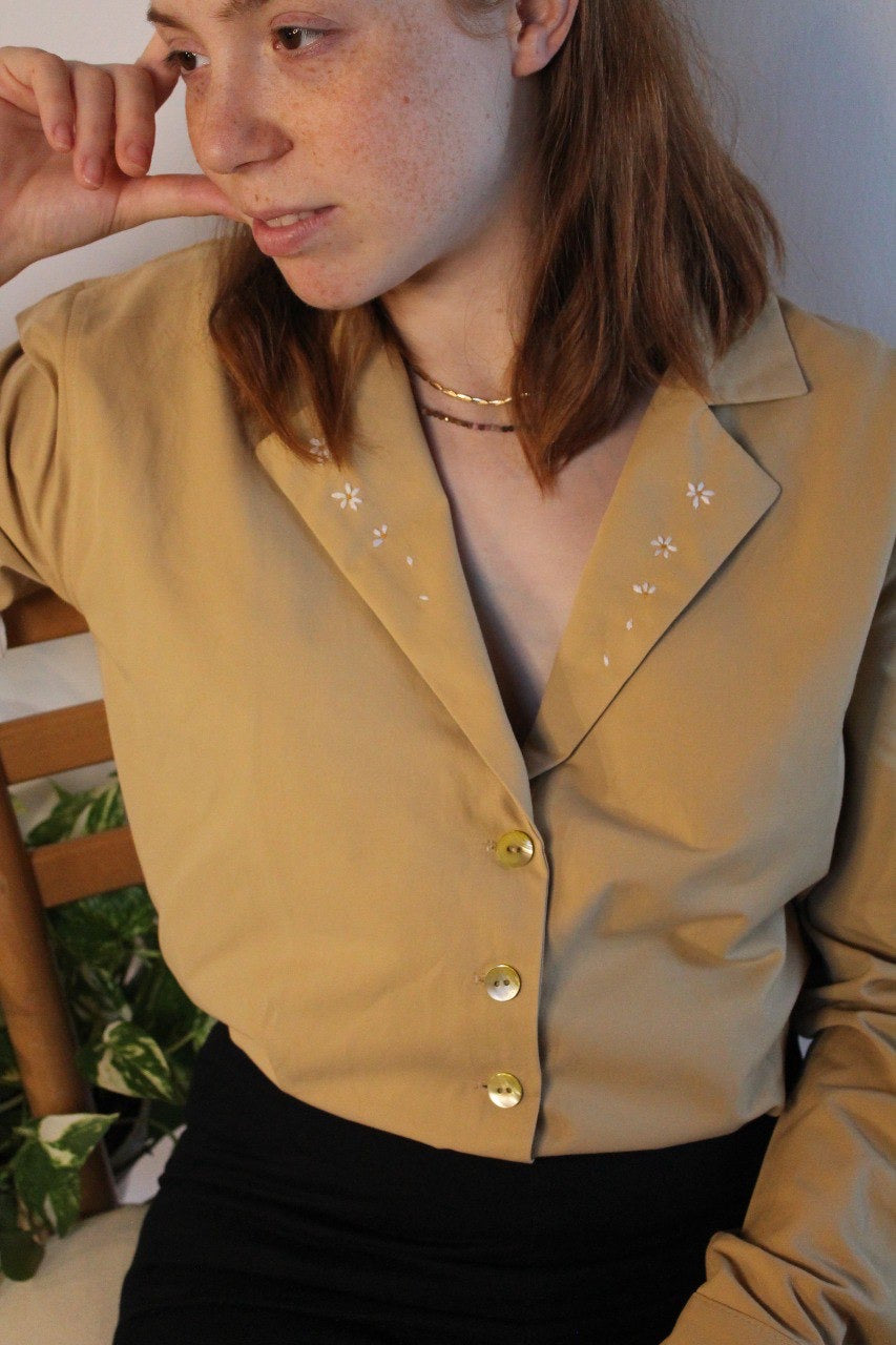 Camicia Artigianale Ricamata a Mano – Taglia Unica