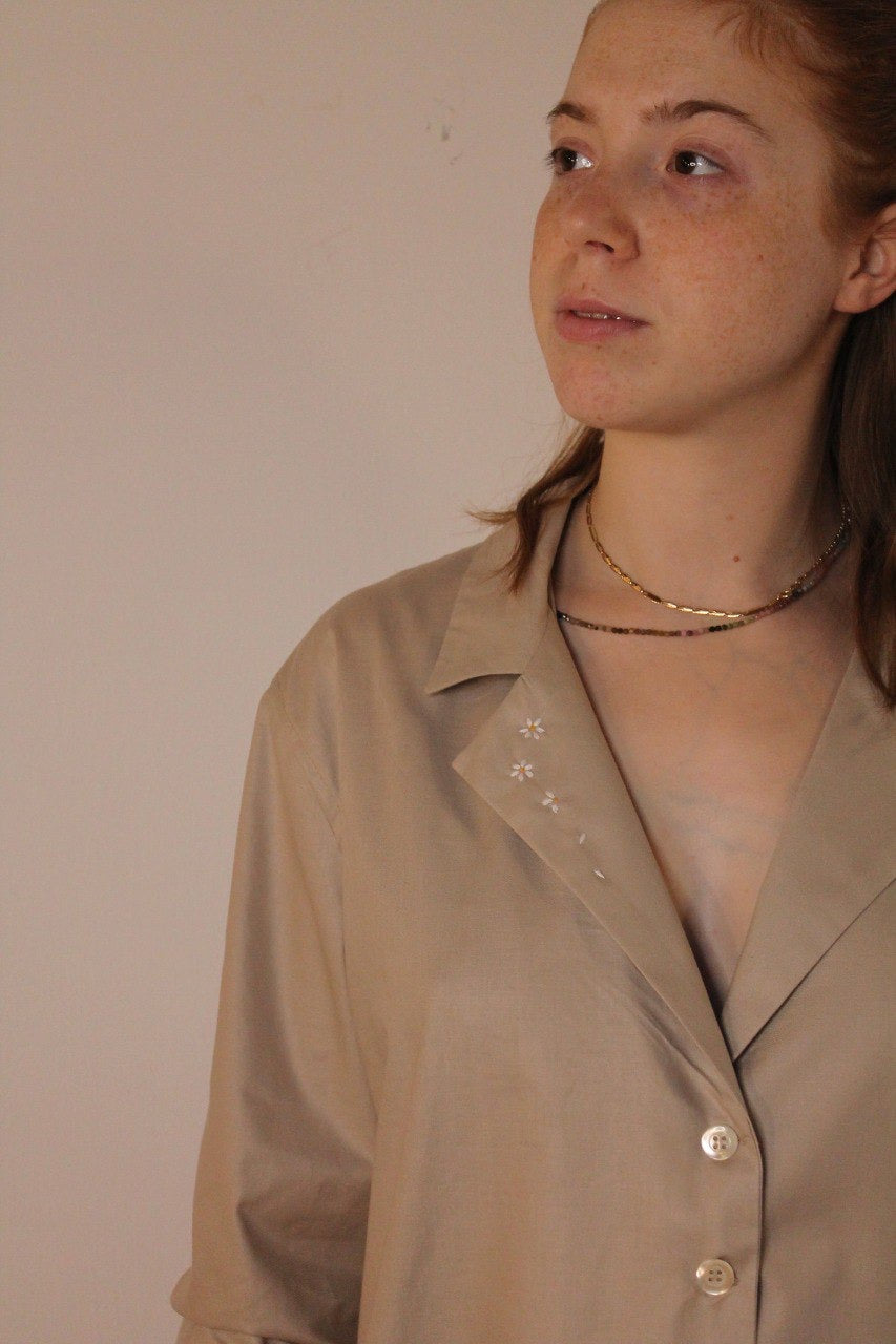Camicia Artigianale Ricamata a Mano – Taglia Unica