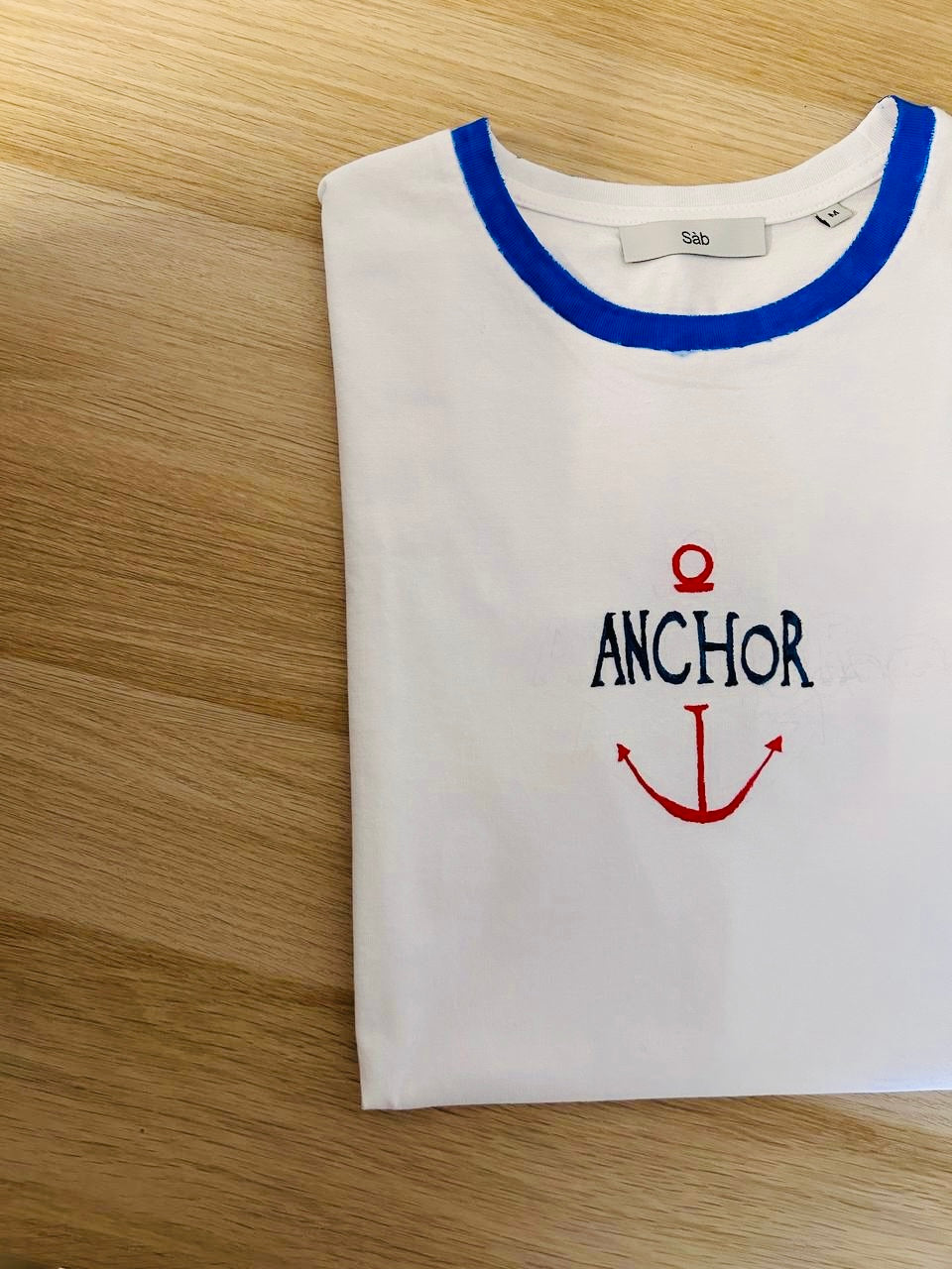 T-shirt "ANCHOR" – Ricamata a Mano