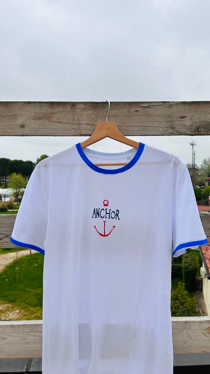 T-shirt "ANCHOR" – Ricamata a Mano