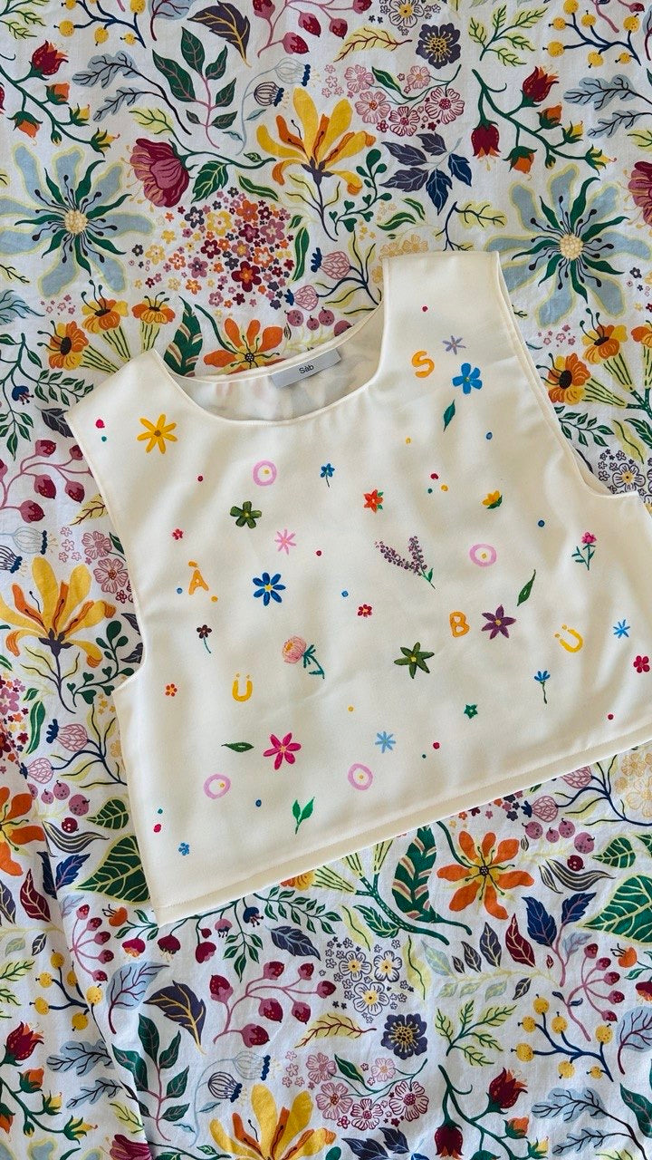 Blusa "Giardino" – Cucita e Dipinta a Mano